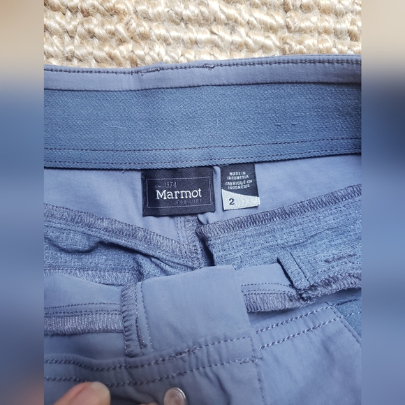 Marmot size 2 grey shorts - Picture 3 of 3